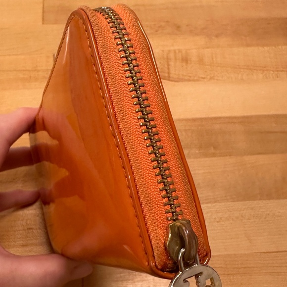 Tory Burch Zip Continental wallet Orange patent leather w/pink leather moniker - Picture 7 of 14